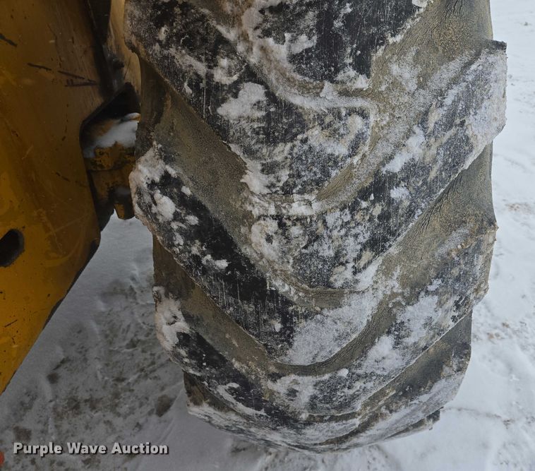 image for item EB1204 1982 John Deere 644C wheel loader