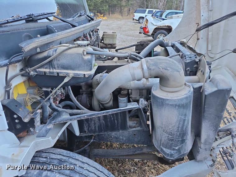 image for item EB1208 1999 Freightliner FL60 dump truck