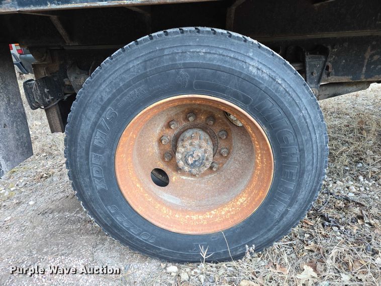 image for item EB1208 1999 Freightliner FL60 dump truck