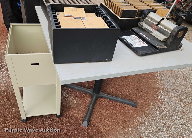 image for item EB8482 Office Supplies