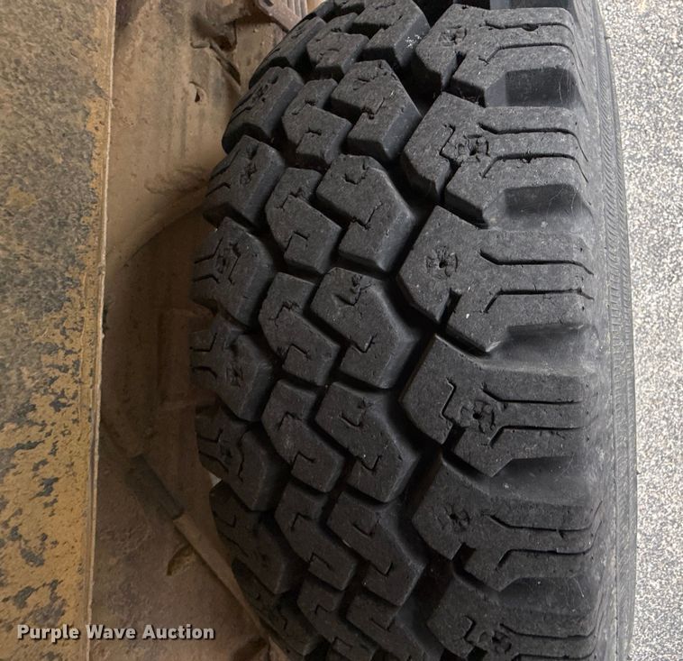 image for item EC4517 2012 Chevrolet Express school bus