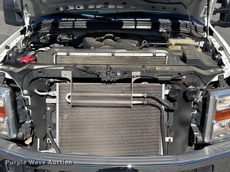 image for item EC8072 2009 Ford F250 Super Duty dump bed pickup truck