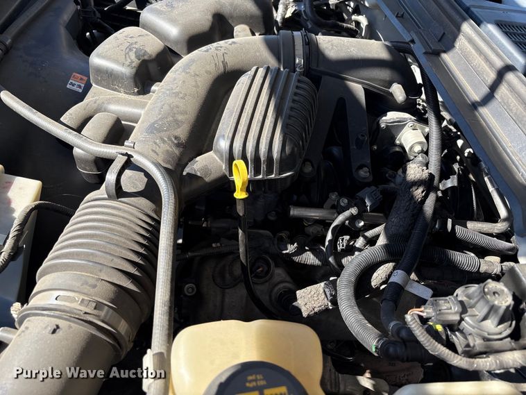 image for item EC8072 2009 Ford F250 Super Duty dump bed pickup truck