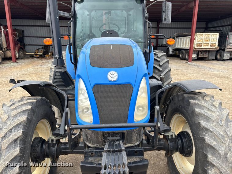image for item ED2459 2015 New Holland TS6.120 MFWD tractor
