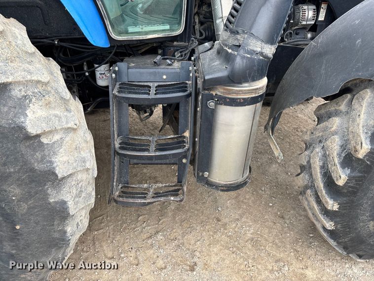image for item ED2459 2015 New Holland TS6.120 MFWD tractor