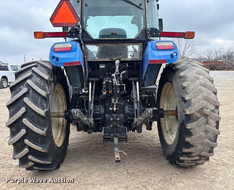 image for item ED2459 2015 New Holland TS6.120 MFWD tractor