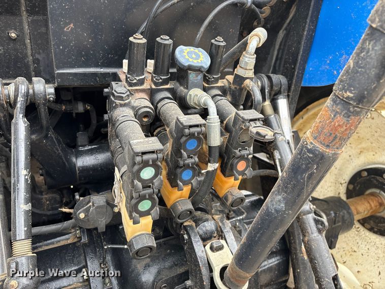 image for item ED2459 2015 New Holland TS6.120 MFWD tractor