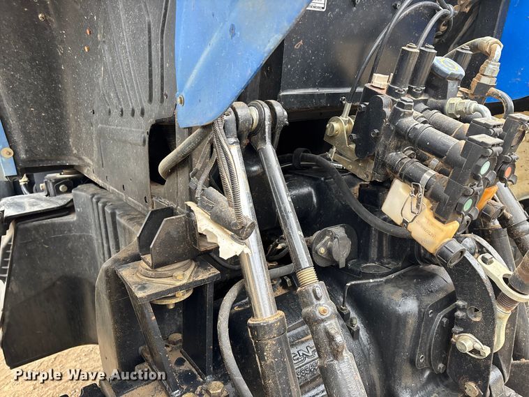 image for item ED2459 2015 New Holland TS6.120 MFWD tractor