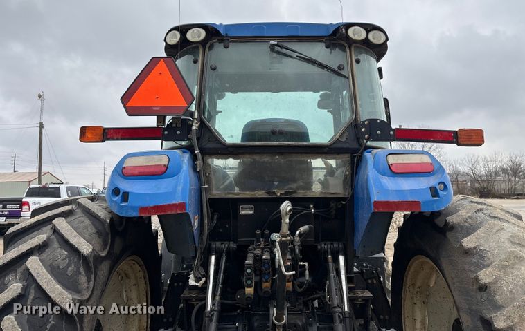 image for item ED2459 2015 New Holland TS6.120 MFWD tractor