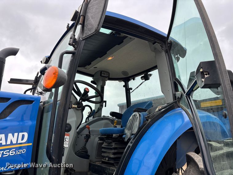 image for item ED2459 2015 New Holland TS6.120 MFWD tractor