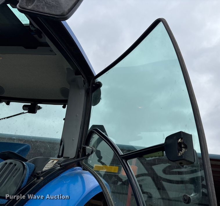 image for item ED2459 2015 New Holland TS6.120 MFWD tractor