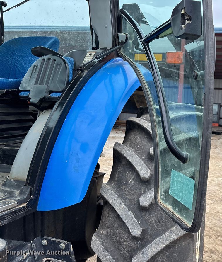 image for item ED2459 2015 New Holland TS6.120 MFWD tractor