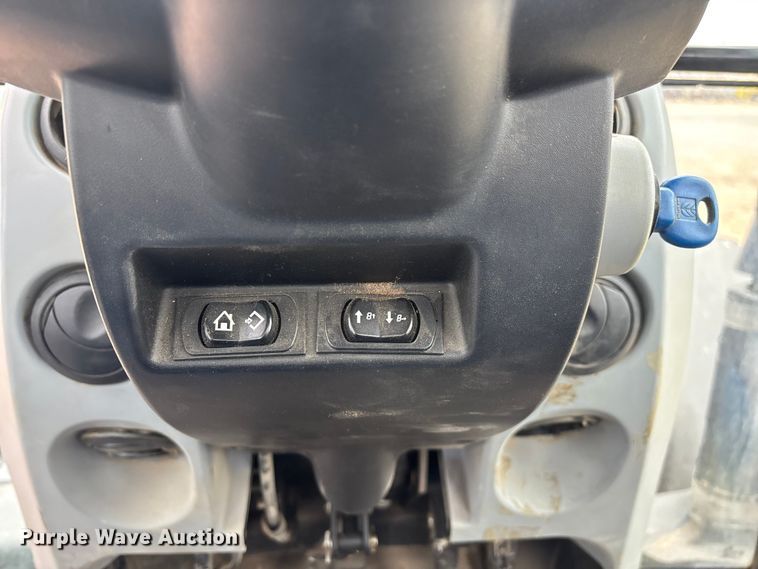 image for item ED2459 2015 New Holland TS6.120 MFWD tractor