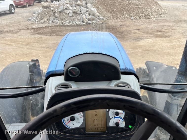 image for item ED2459 2015 New Holland TS6.120 MFWD tractor