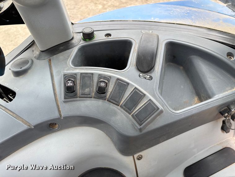 image for item ED2459 2015 New Holland TS6.120 MFWD tractor