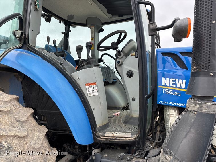 image for item ED2459 2015 New Holland TS6.120 MFWD tractor