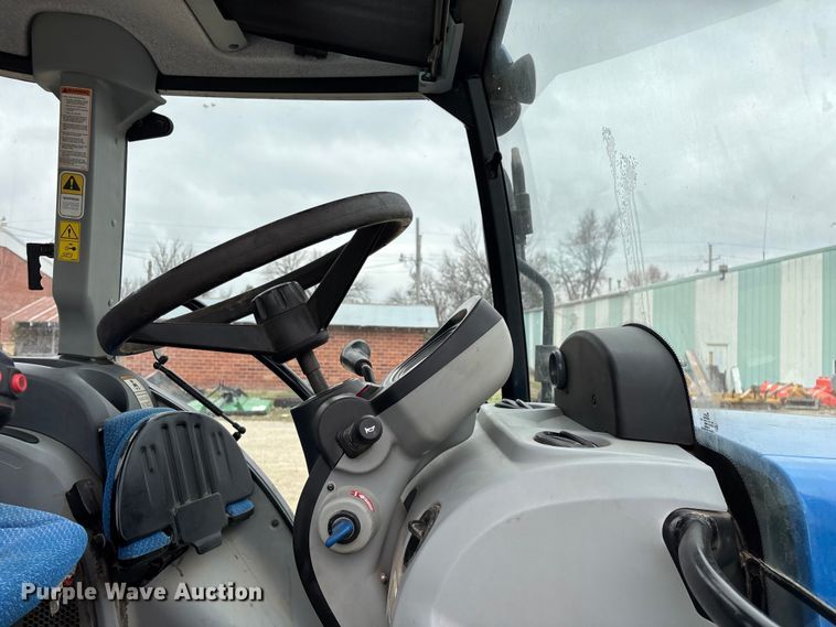 image for item ED2459 2015 New Holland TS6.120 MFWD tractor