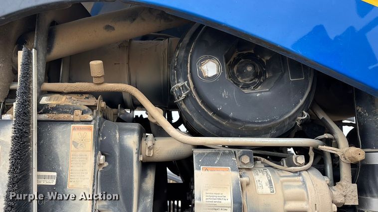 image for item ED2459 2015 New Holland TS6.120 MFWD tractor