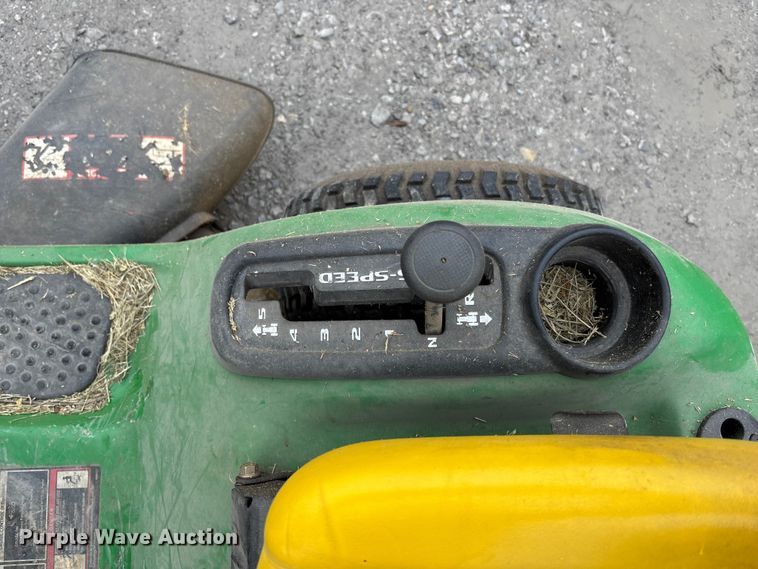 image for item EE4270 2009 John Deere LA105 lawn mower