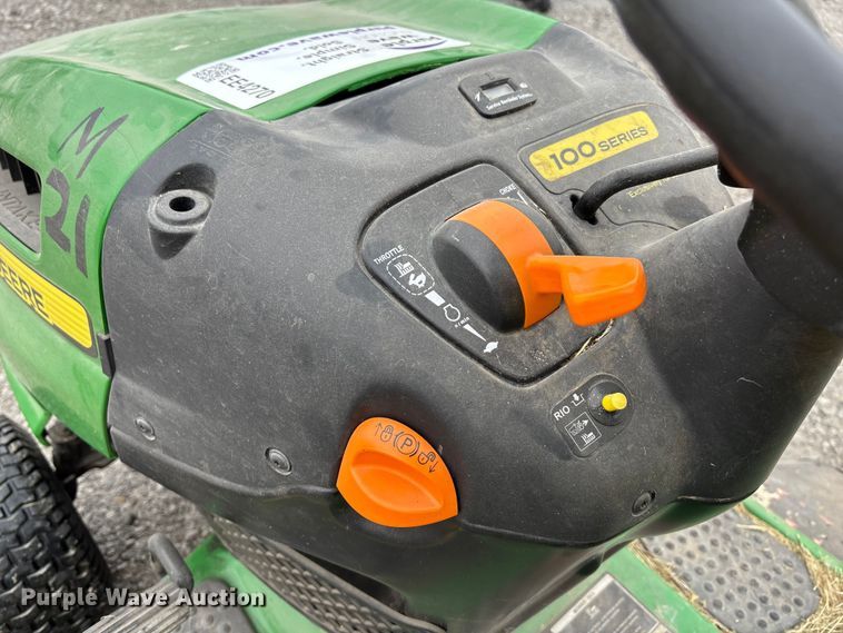 image for item EE4270 2009 John Deere LA105 lawn mower