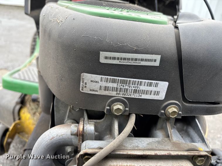 image for item EE4270 2009 John Deere LA105 lawn mower