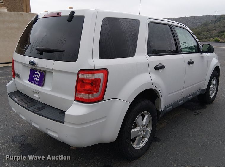 image for item EE5084 2010 Ford Escape SUV