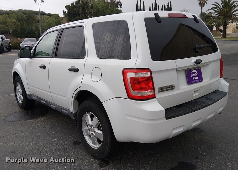 image for item EE5084 2010 Ford Escape SUV
