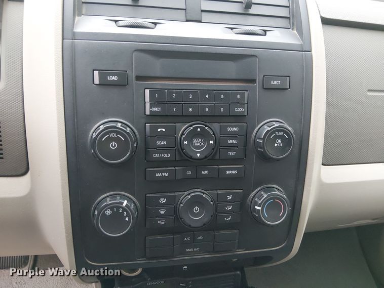 image for item EE5084 2010 Ford Escape SUV