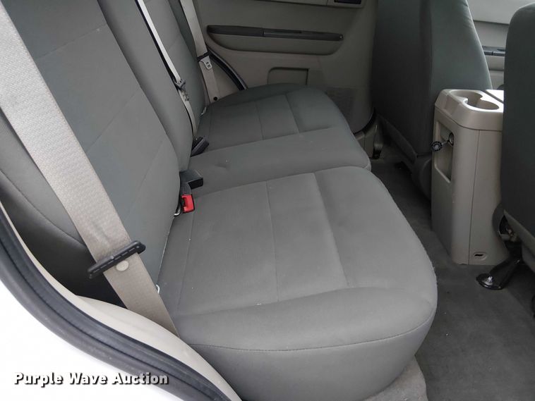 image for item EE5084 2010 Ford Escape SUV