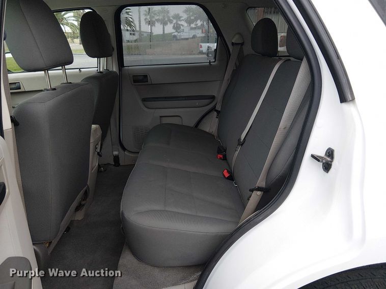 image for item EE5084 2010 Ford Escape SUV