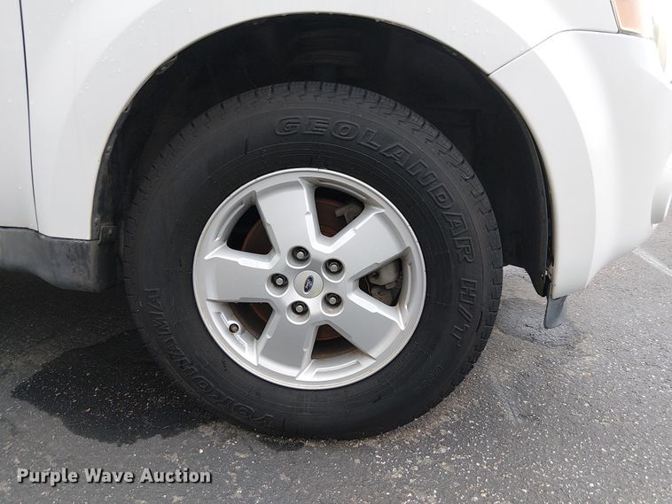 image for item EE5084 2010 Ford Escape SUV