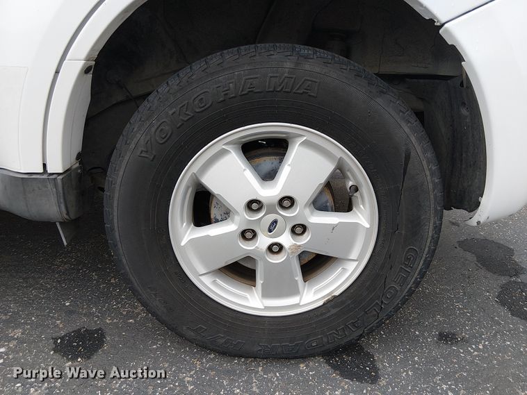 image for item EE5084 2010 Ford Escape SUV