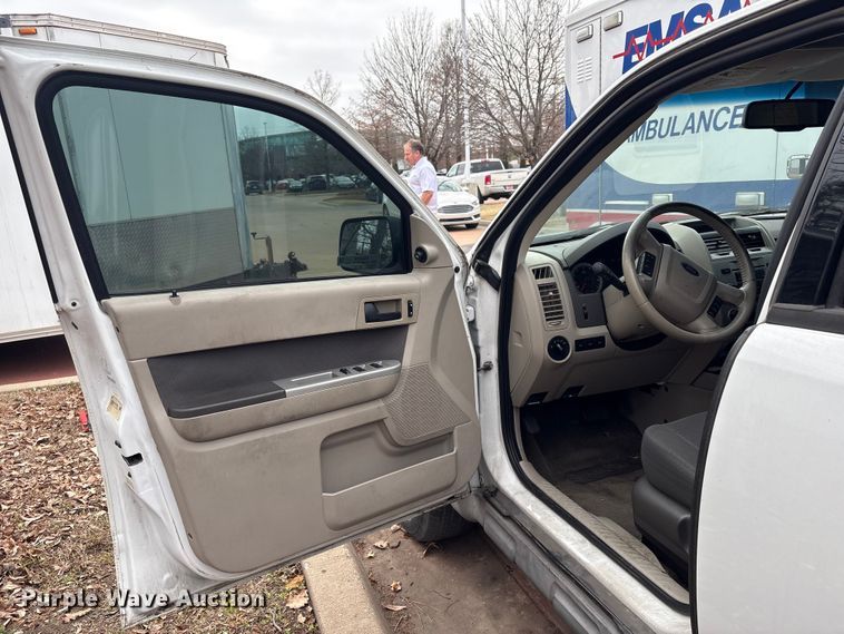 image for item EG8319 2009 Ford Escape SUV