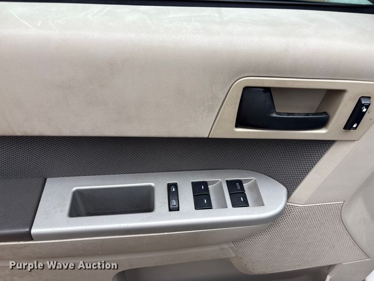 image for item EG8319 2009 Ford Escape SUV