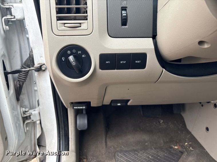 image for item EG8319 2009 Ford Escape SUV