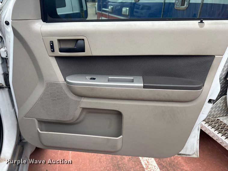 image for item EG8319 2009 Ford Escape SUV