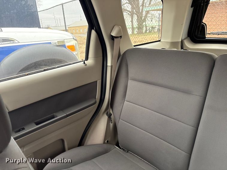 image for item EG8319 2009 Ford Escape SUV