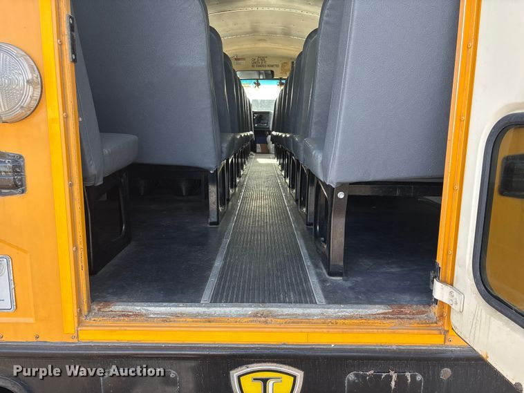 image for item EI5676 2012 IC PB105 school bus