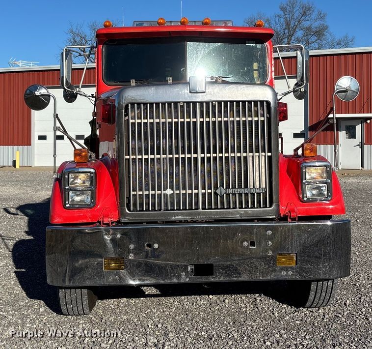image for item EJ7571 1994 International 9300 tanker fire truck