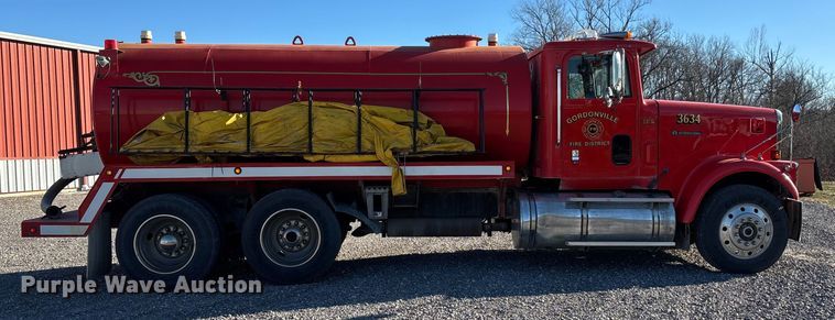 image for item EJ7571 1994 International 9300 tanker fire truck