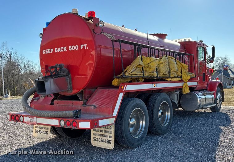 image for item EJ7571 1994 International 9300 tanker fire truck