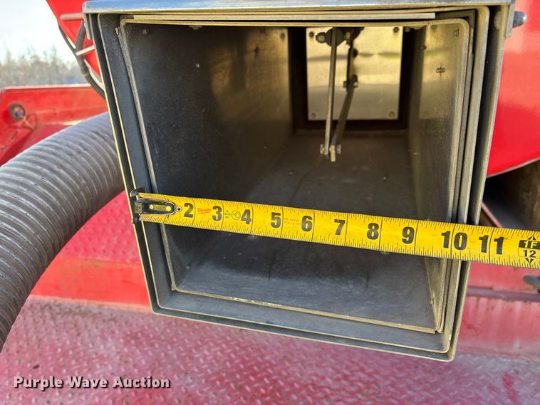 image for item EJ7571 1994 International 9300 tanker fire truck