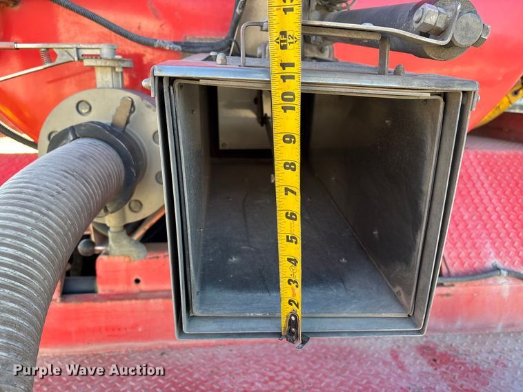 image for item EJ7571 1994 International 9300 tanker fire truck