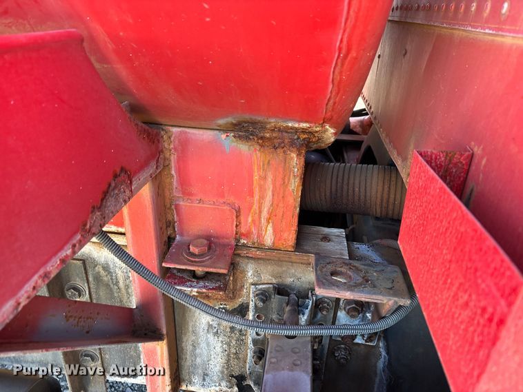 image for item EJ7571 1994 International 9300 tanker fire truck