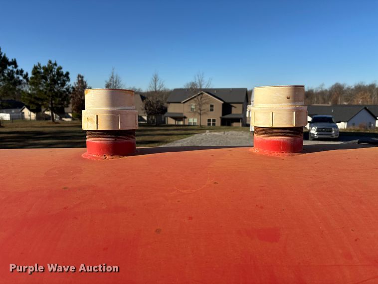 image for item EJ7571 1994 International 9300 tanker fire truck