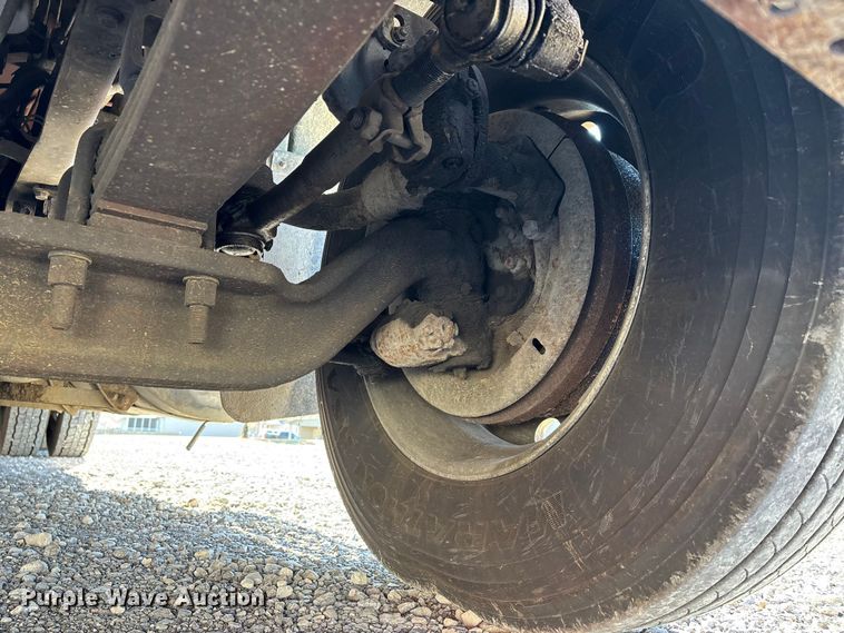 image for item EJ7571 1994 International 9300 tanker fire truck