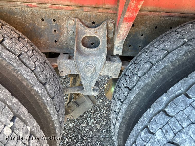 image for item EJ7571 1994 International 9300 tanker fire truck