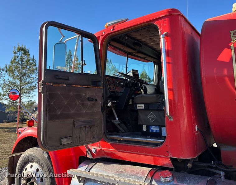 image for item EJ7571 1994 International 9300 tanker fire truck