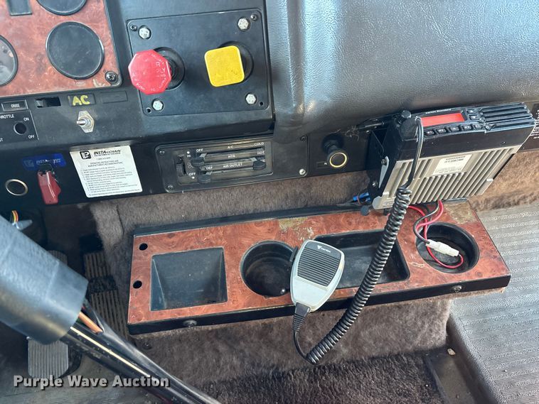 image for item EJ7571 1994 International 9300 tanker fire truck