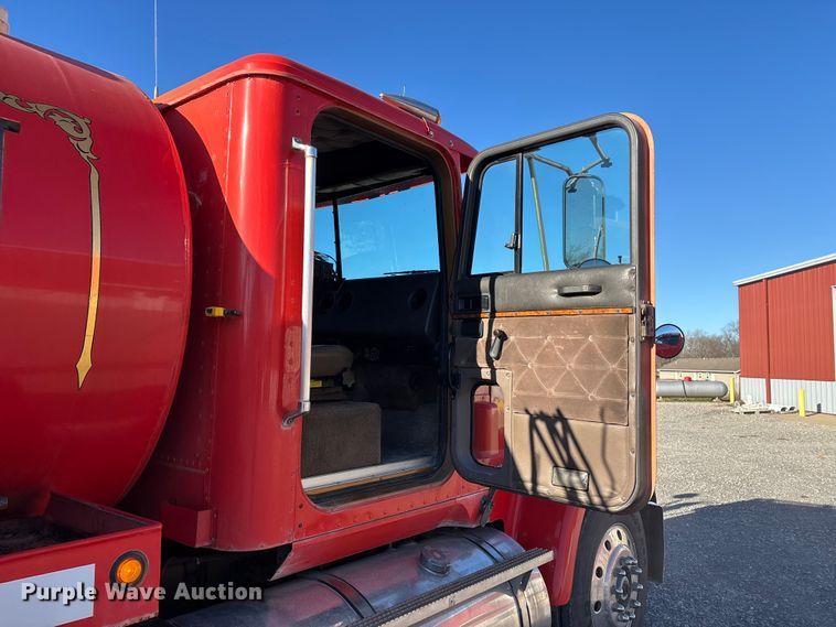 image for item EJ7571 1994 International 9300 tanker fire truck